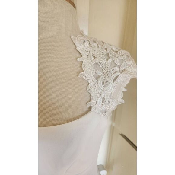 Xscape White Jersey,  Chiffon and Lace Empire Waist Gown with side Draped Oversk - Picture 5 of 11